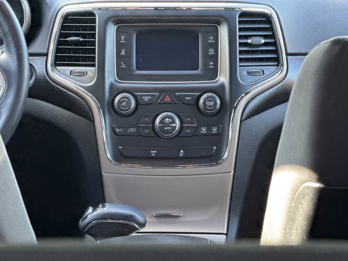 Used 2014 Jeep Grand Cherokee Laredo image 11