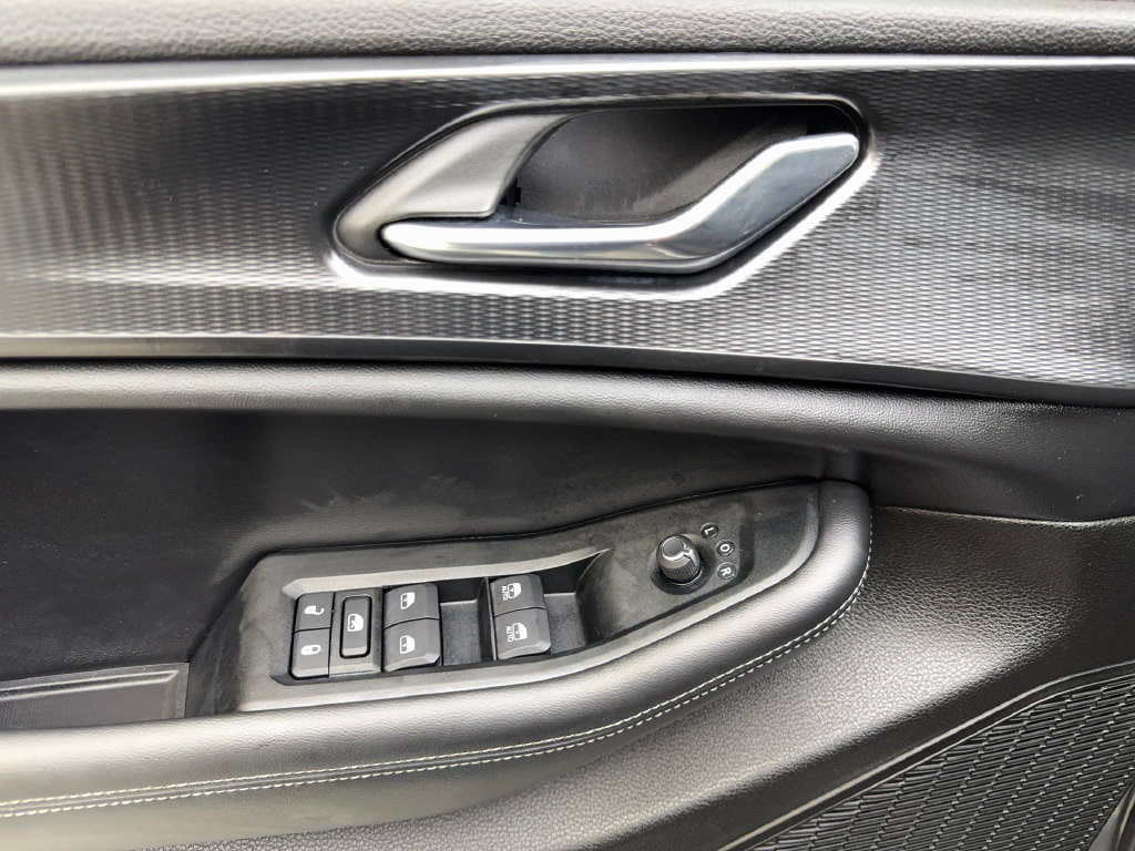 Used 2025 Jeep Grand Cherokee Laredo X AWD/4WD image 34