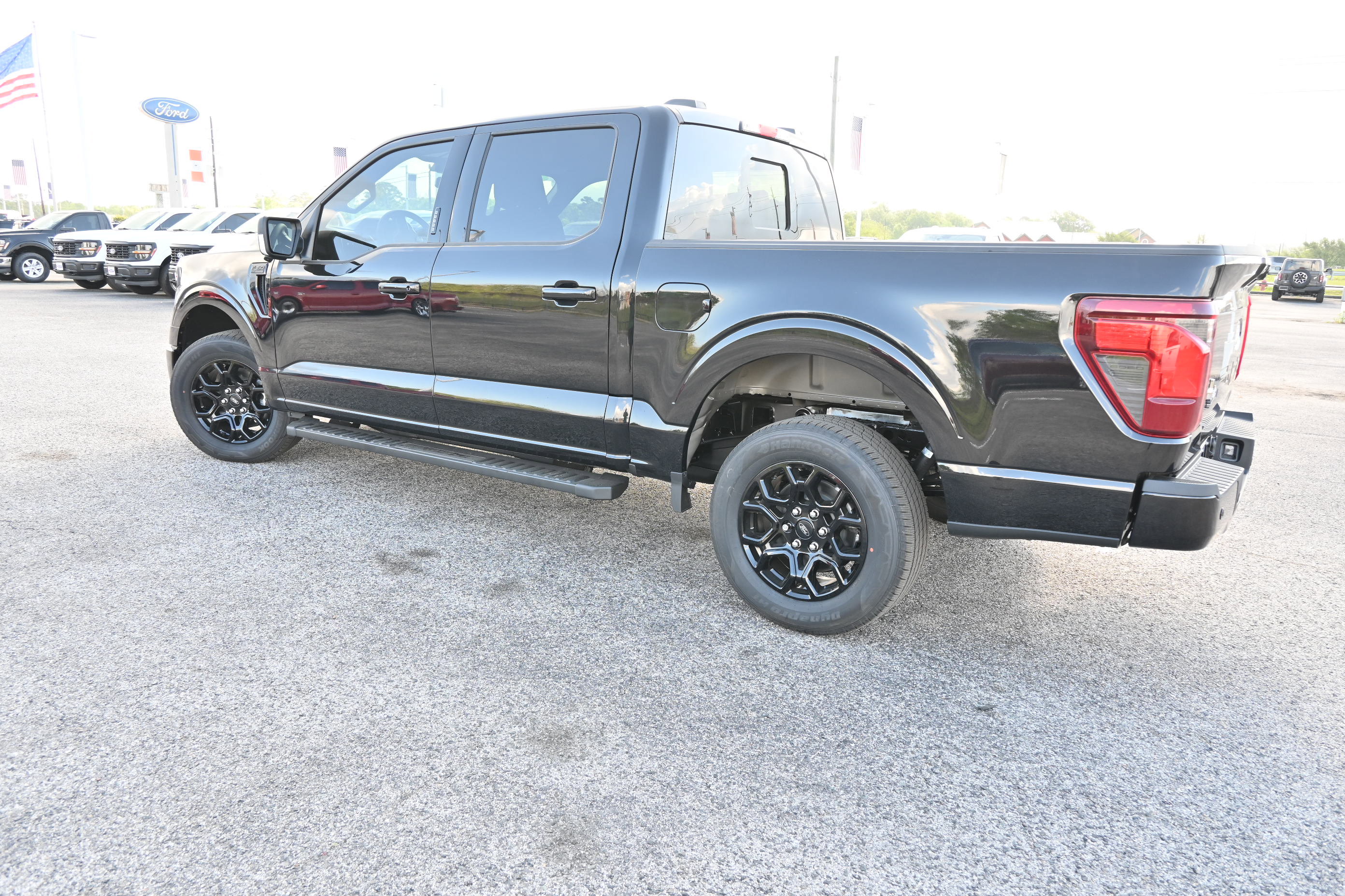 New 2026 Ford F150 XLT w/ Equipment Group 302A MID image 8