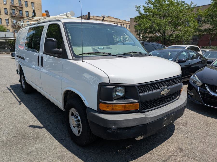 Used 2012 Chevrolet Express 2500 image 3