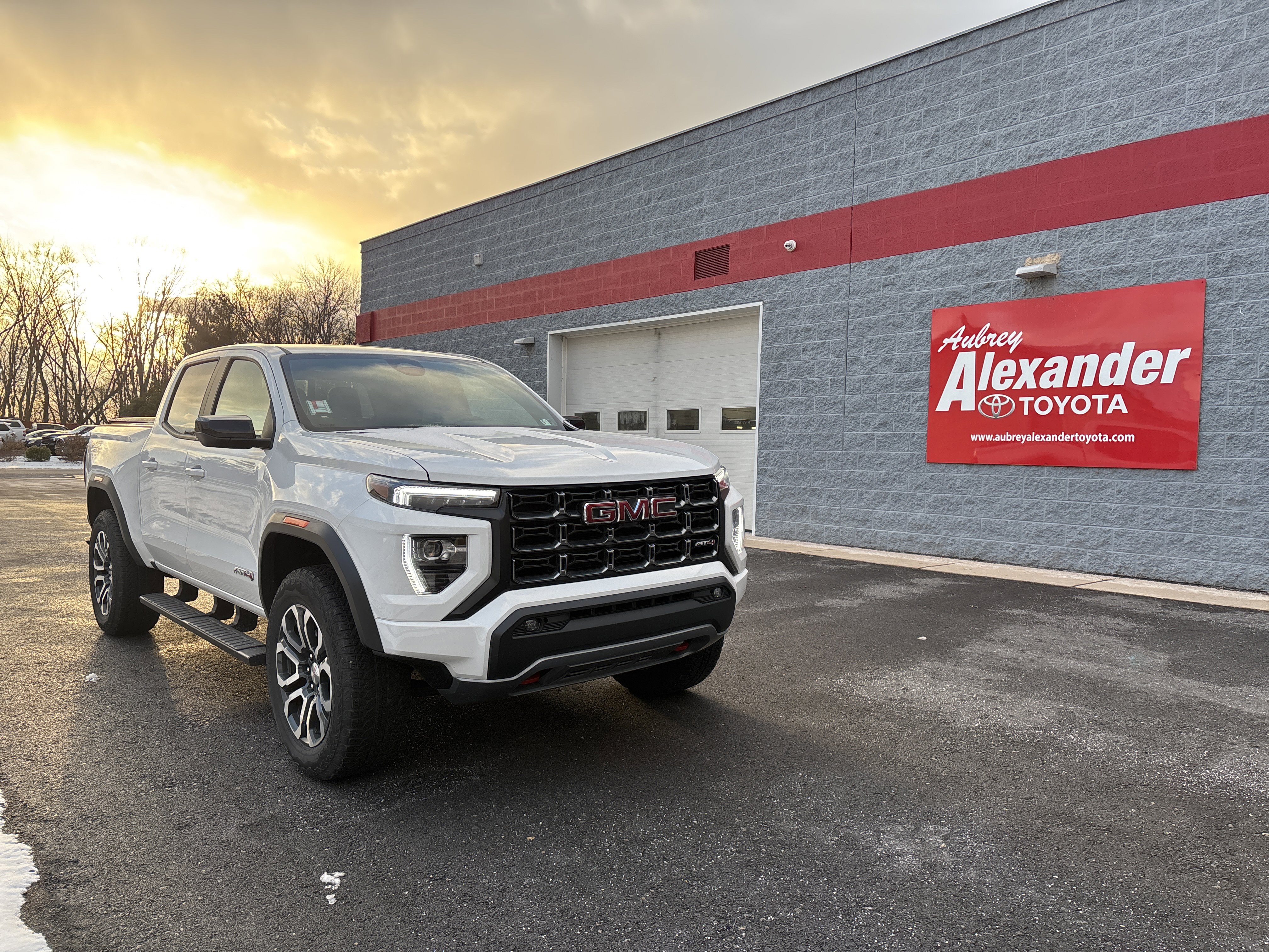 Used 2024 GMC Canyon AT4