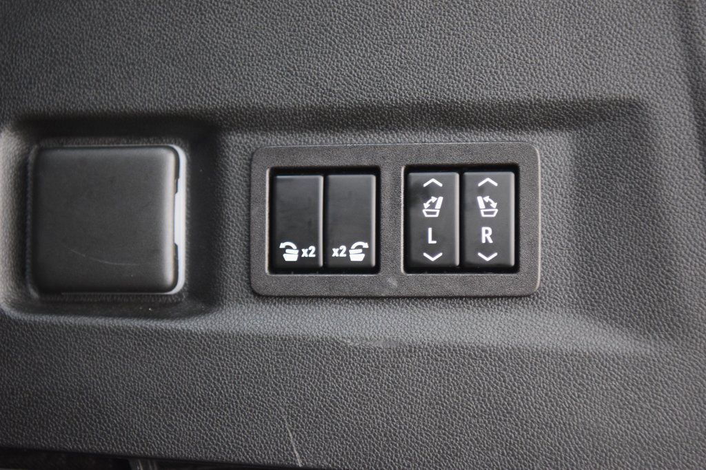 Used 2023 Chevrolet Tahoe High Country w/ Premium Package 2 image 23