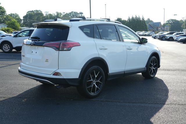 Used 2016 Toyota RAV4 SE w/ Advanced Technology Package AWD/4WD image 8
