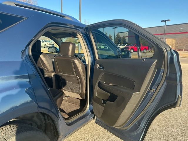 Used 2016 Chevrolet Equinox LTZ w/ Enhanced Convenience Package image 19