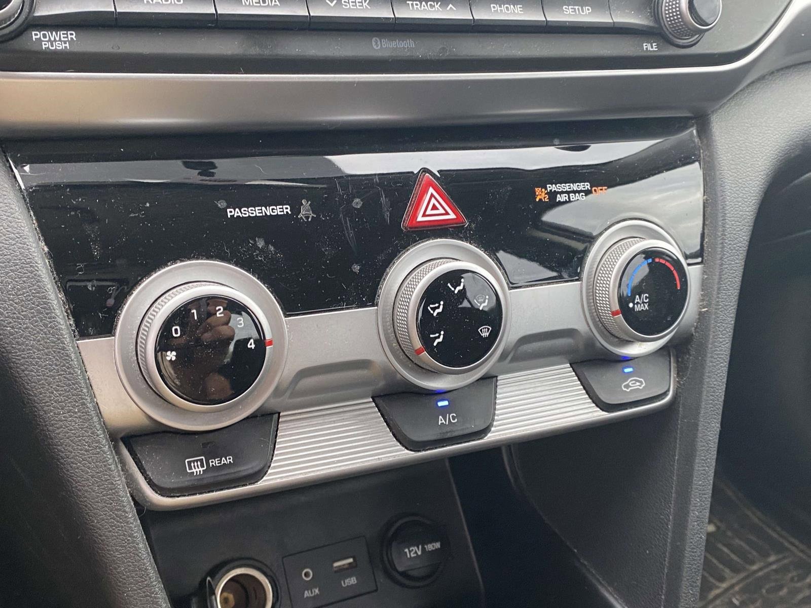 Used 2019 Hyundai Elantra SE w/ Cargo Package image 19