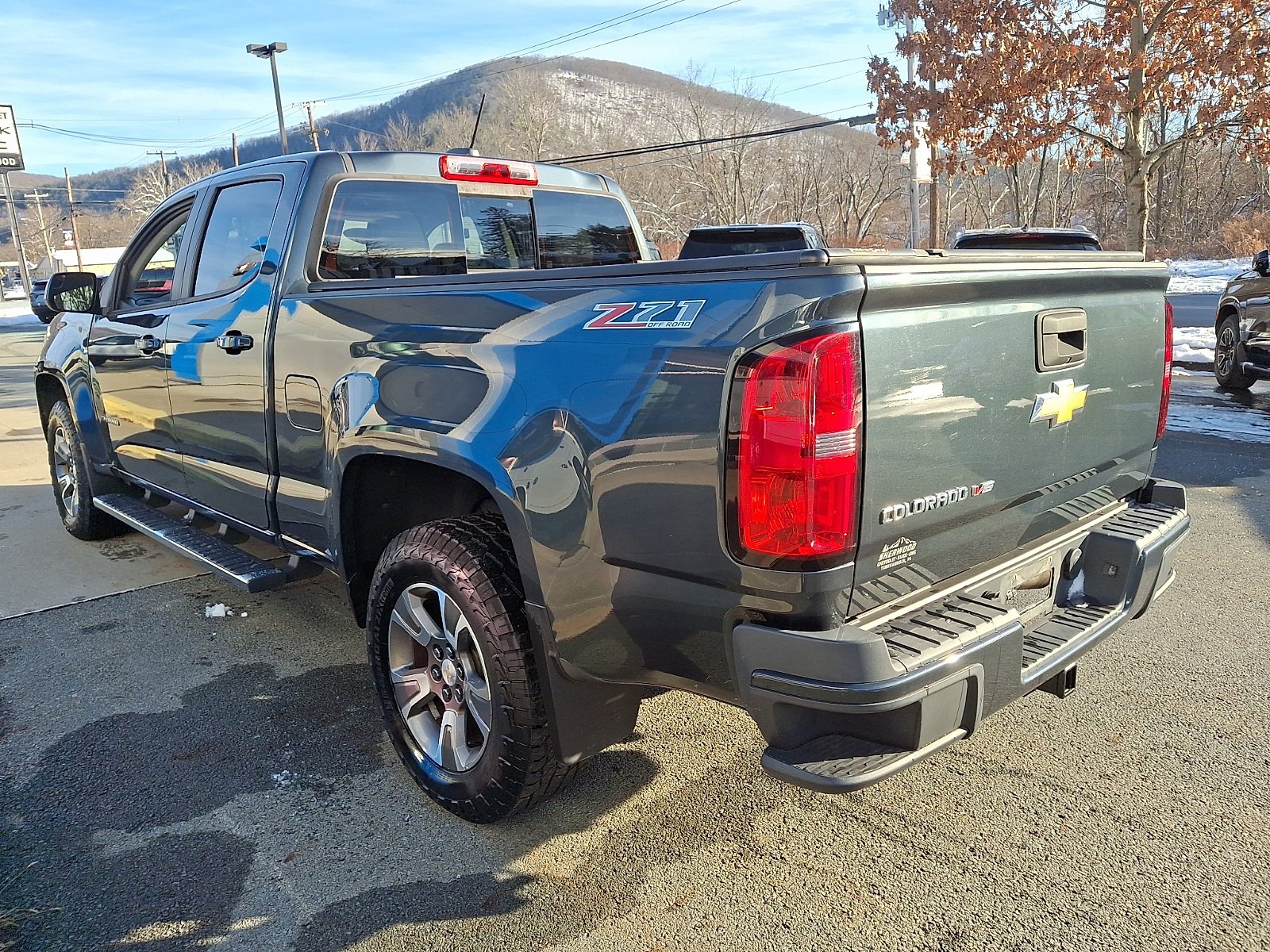 Used 2017 Chevrolet Colorado Z71 image 4