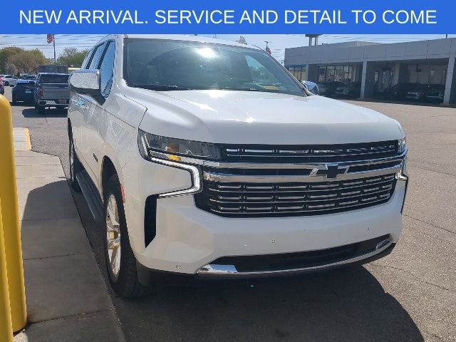 Used 2023 Chevrolet Tahoe Premier w/ Premium Package AWD/4WD image 10