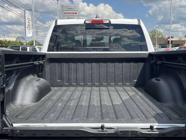 New 2027 RAM 1500 4x4 Crew Cab image 19
