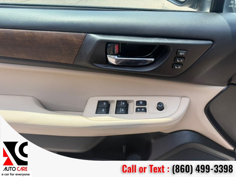 Used 2017 Subaru Outback 2.5i Limited AWD/4WD image 18