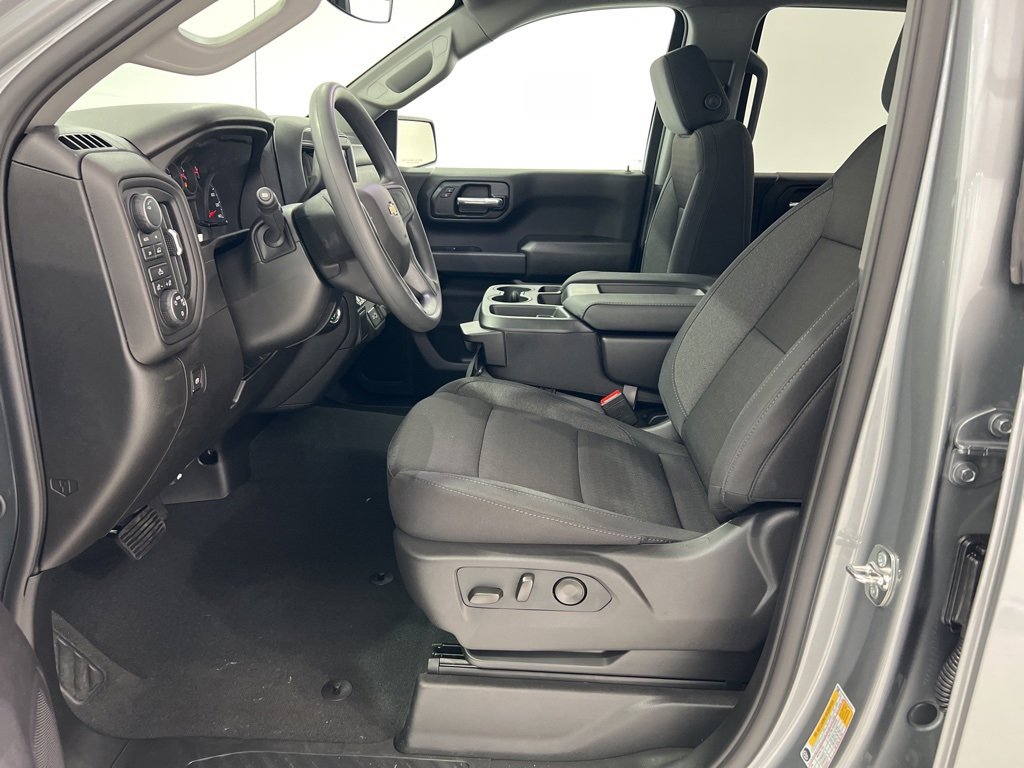 New 2026 Chevrolet Silverado 1500 Custom w/ Turbomax Blackout Package image 17