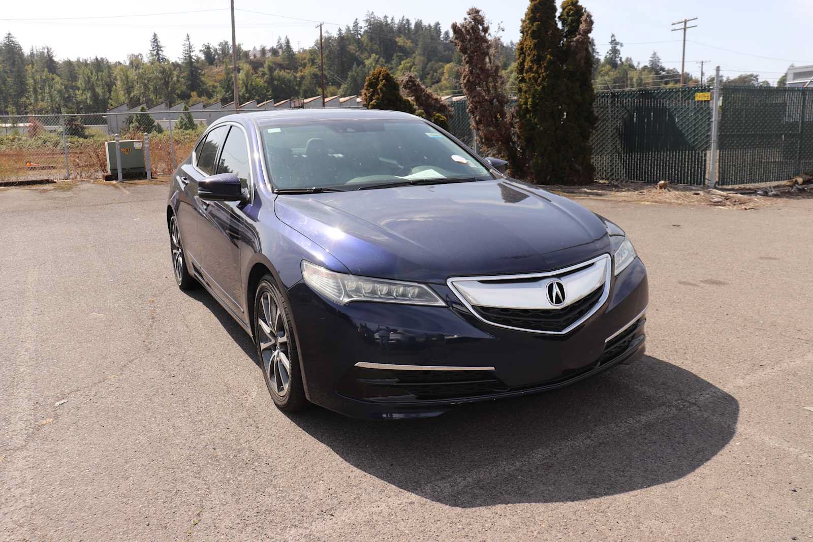 Used 2017 Acura TLX w/ Technology Package FWD image 3