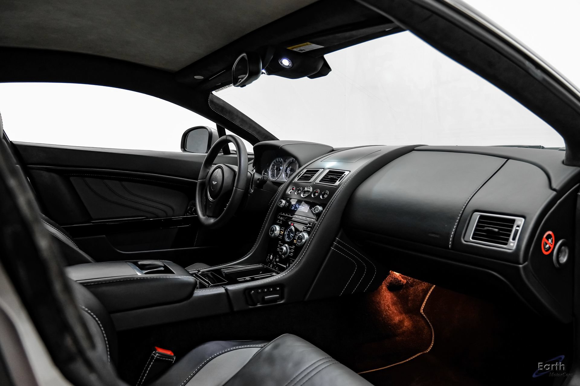 Used 2014 Aston Martin V8 Vantage S RWD image 43