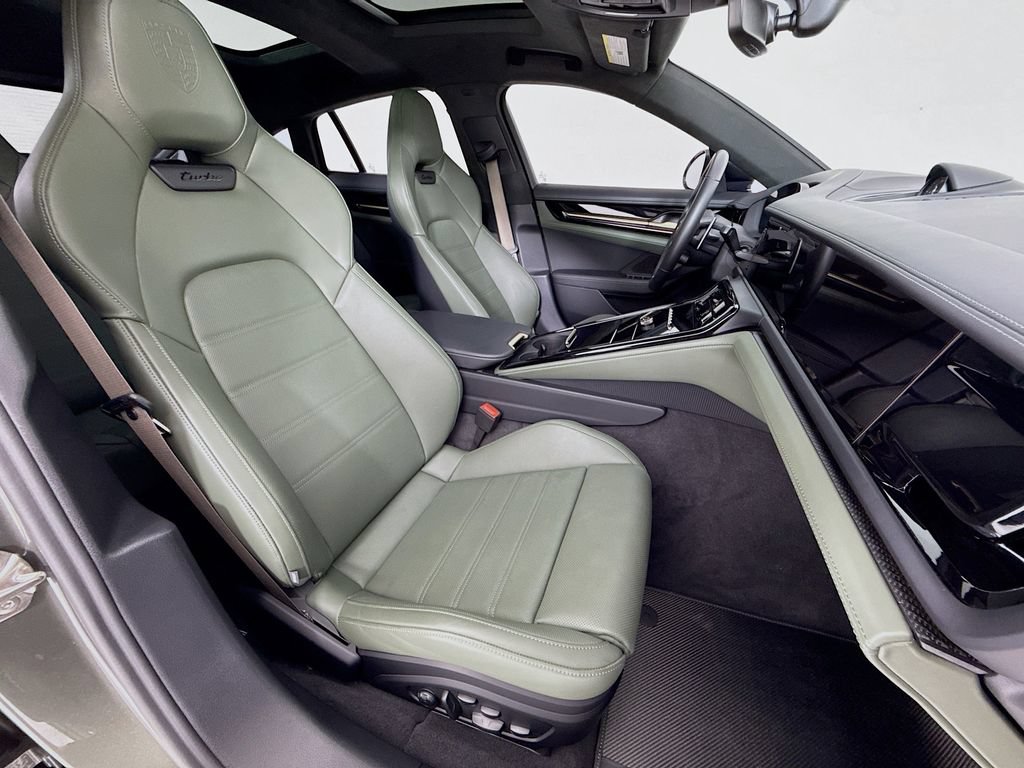 Certified 2025 Porsche Panamera Turbo AWD/4WD image 30