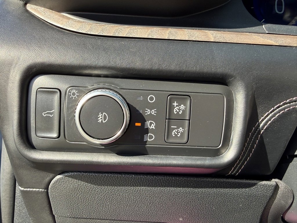 Used 2020 Ford Explorer Platinum image 30