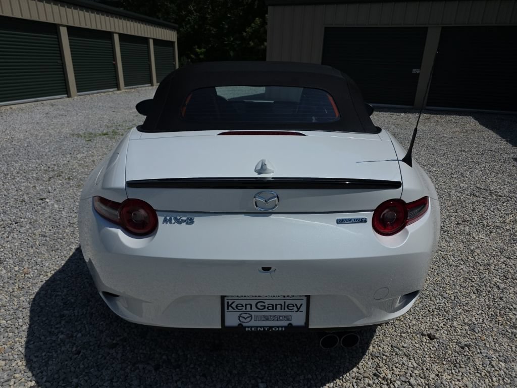 Certified 2024 MAZDA MX-5 Miata Club RWD image 7