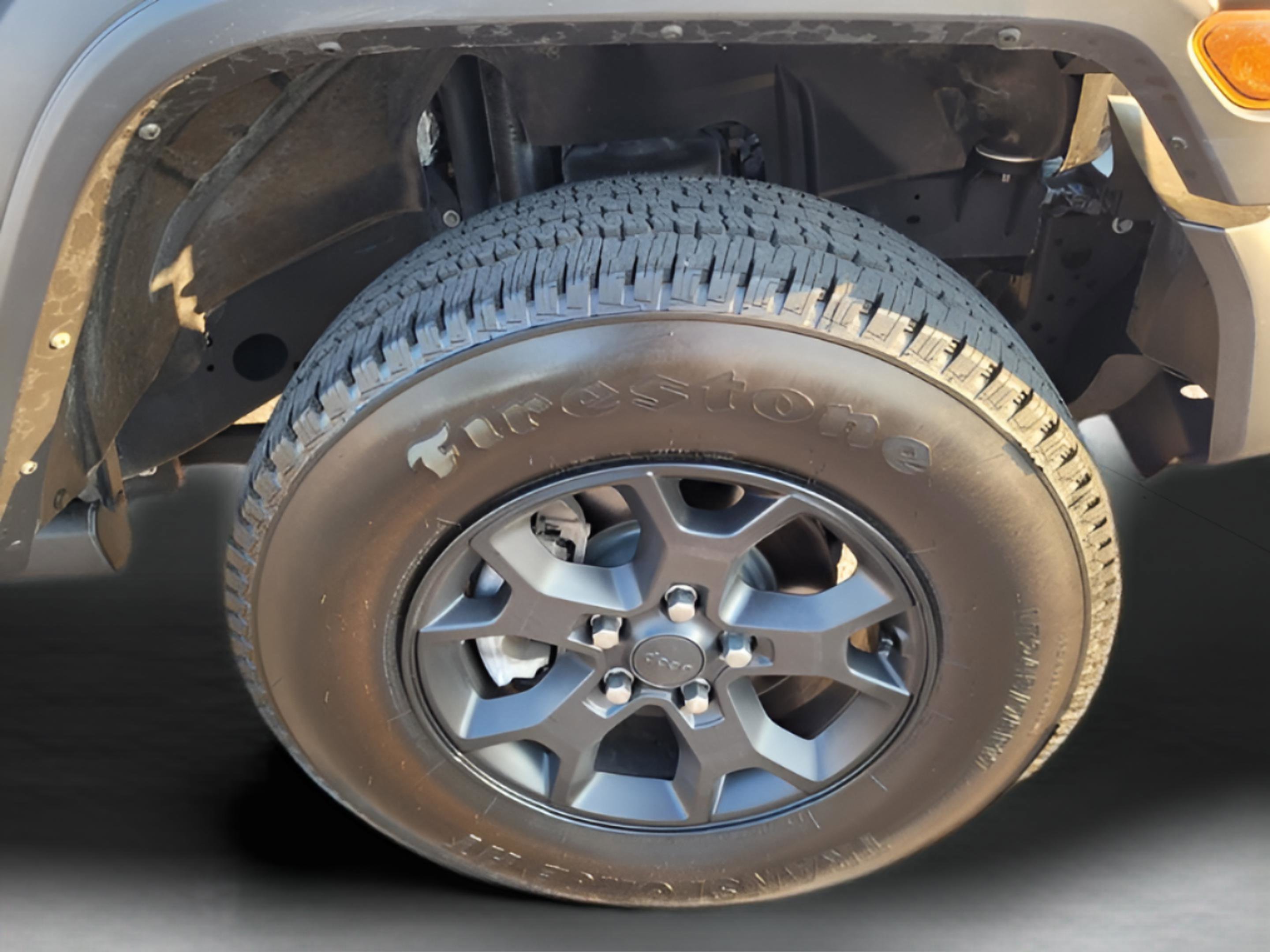 Used 2021 Jeep Wrangler Sport image 31