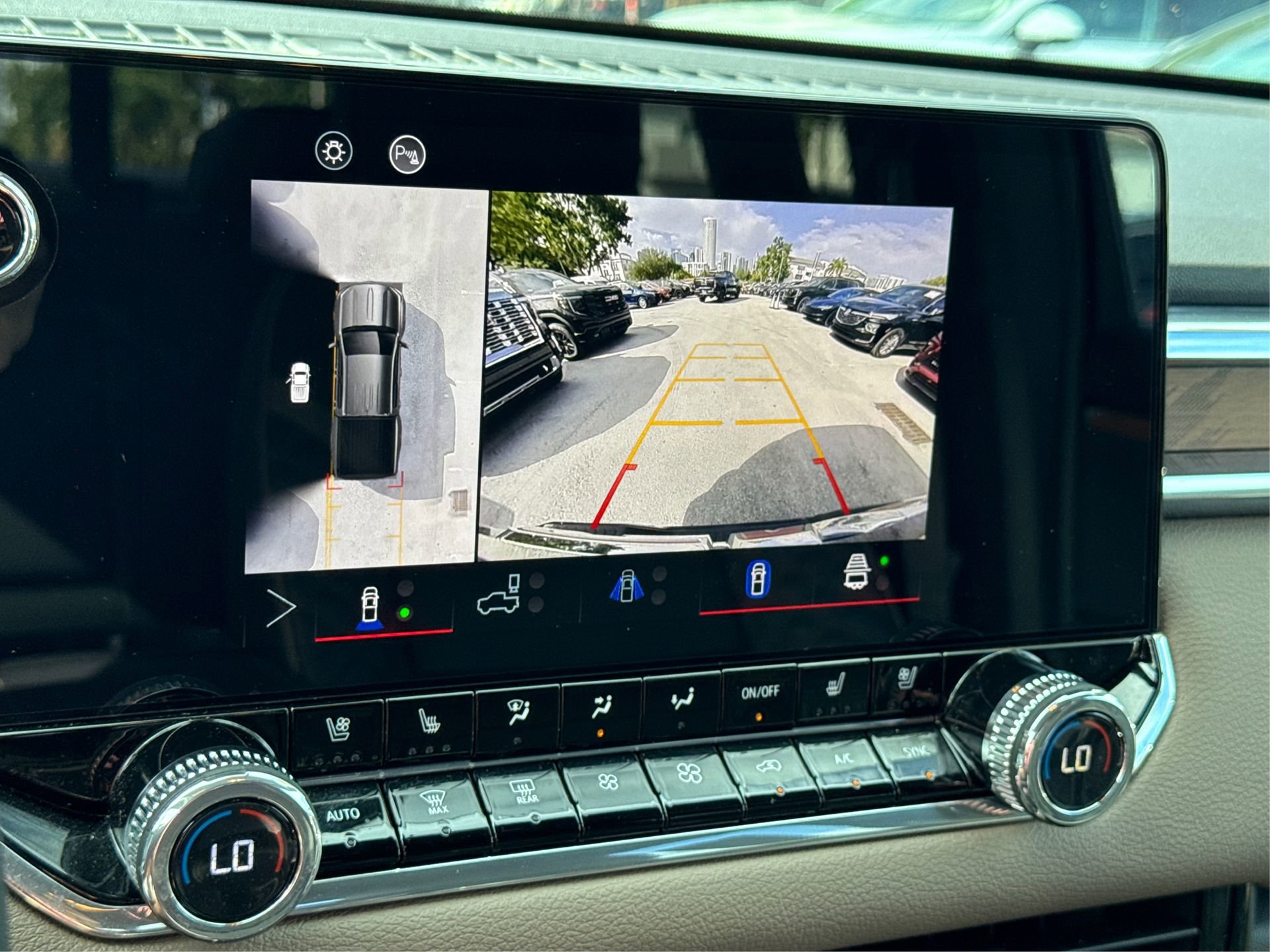 Used 2024 GMC Canyon Denali w/ LPO, Denali Black Edition image 29