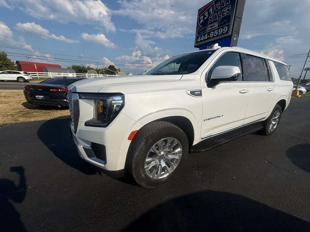 Used 2023 GMC Yukon XL Denali AWD/4WD image 8