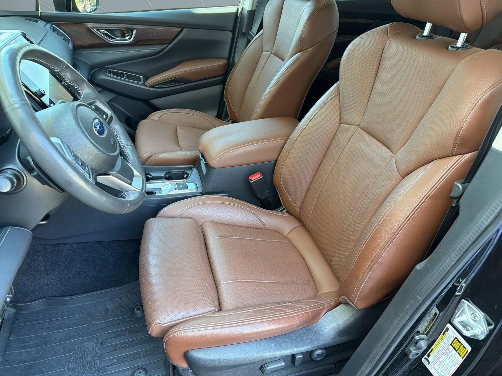 Used 2023 Subaru Ascent Touring image 5