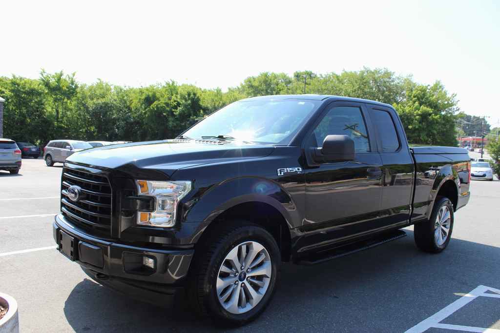 Used 2017 Ford F150 XL w/ Equipment Group 101A Mid AWD/4WD image 1