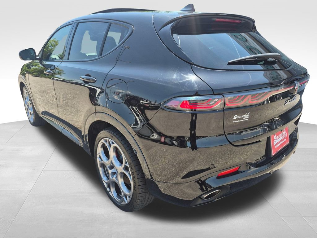 Used 2024 Alfa Romeo Tonale Veloce AWD/4WD image 4