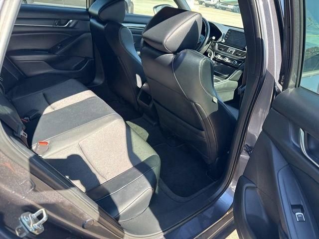 Used 2018 Honda Accord Sport image 26