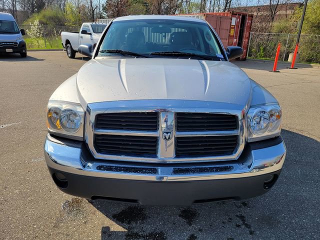 Used 2005 Dodge Dakota SLT w/ Interior Convenience Group image 8