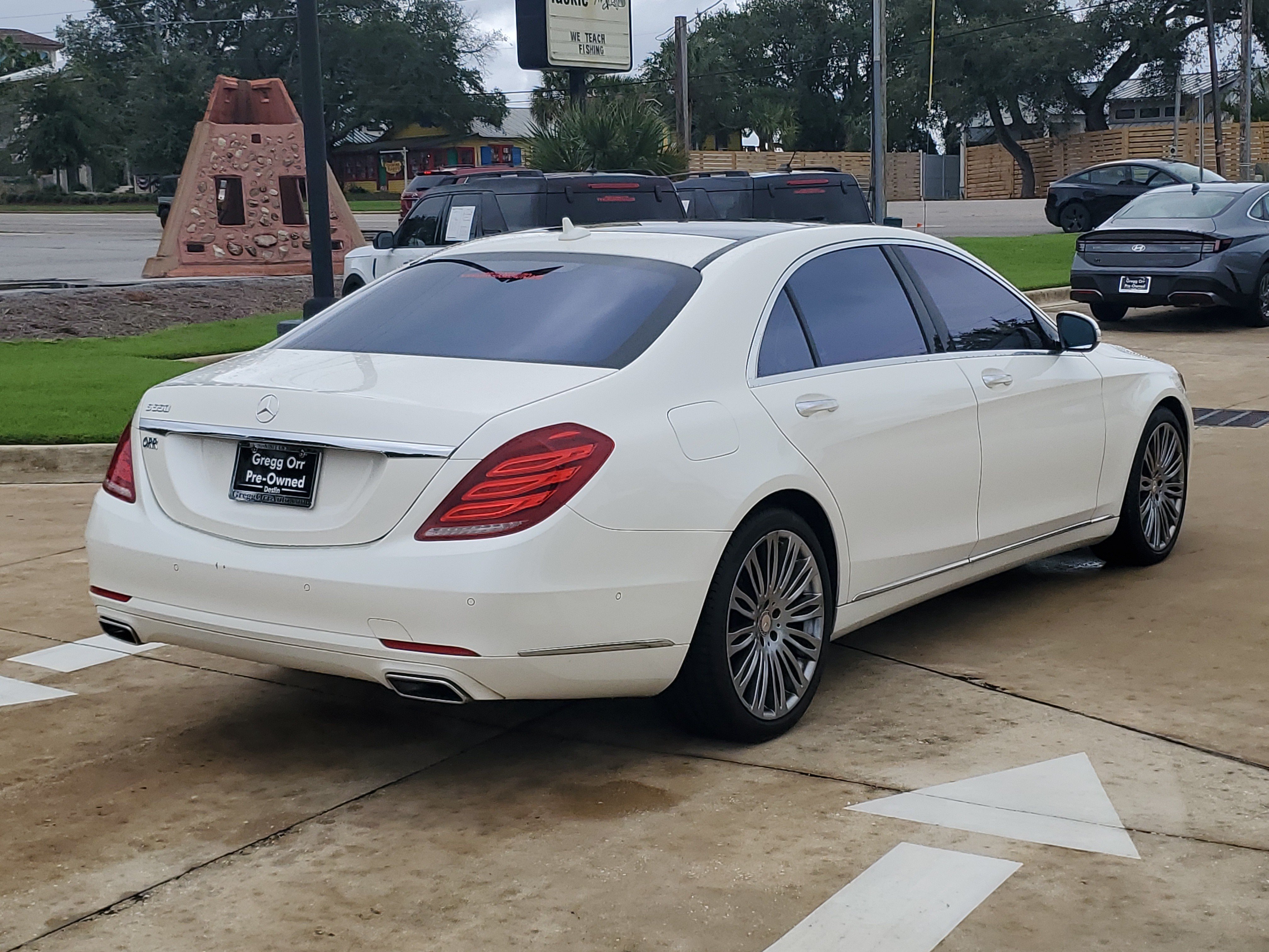 Used 2015 Mercedes-Benz S 550 Sedan image 5