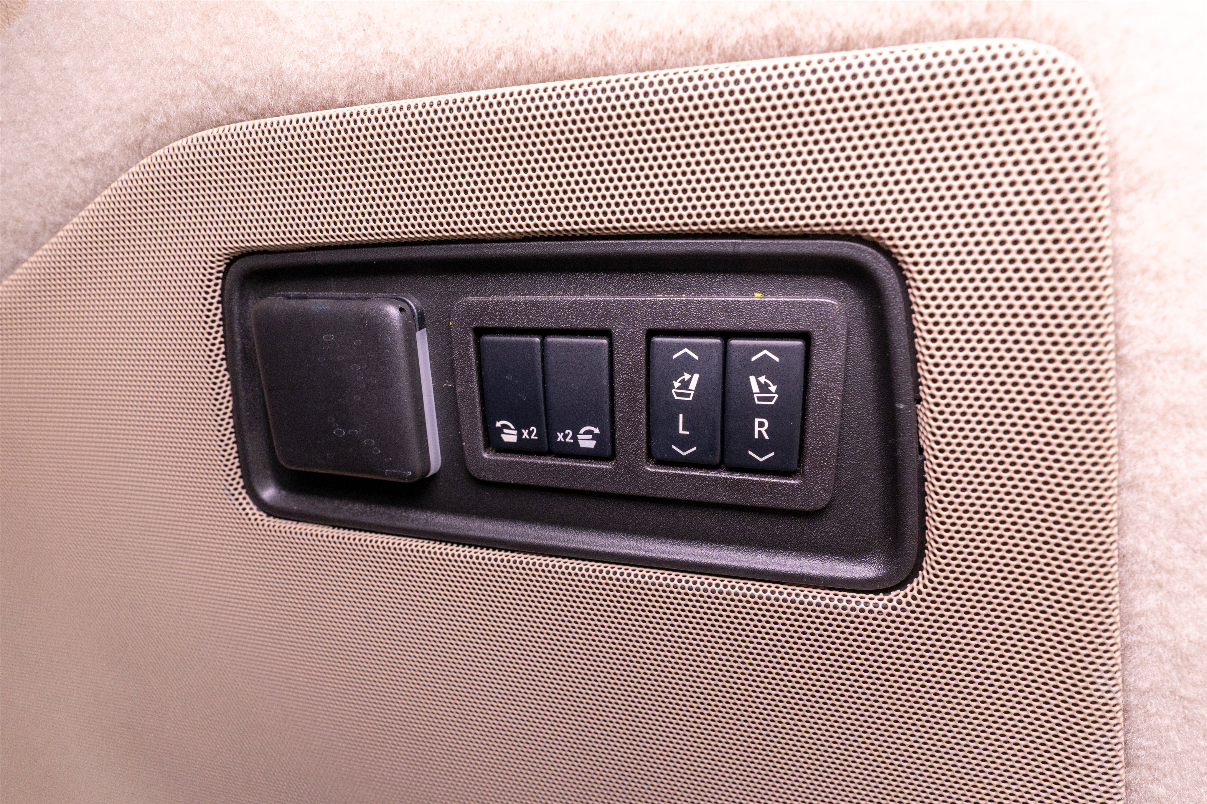 Used 2024 Cadillac Escalade Premium Luxury w/ Performance Package AWD/4WD image 41