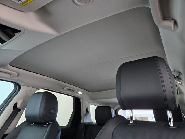 Used 2024 Land Rover Discovery Sport S AWD/4WD image 11