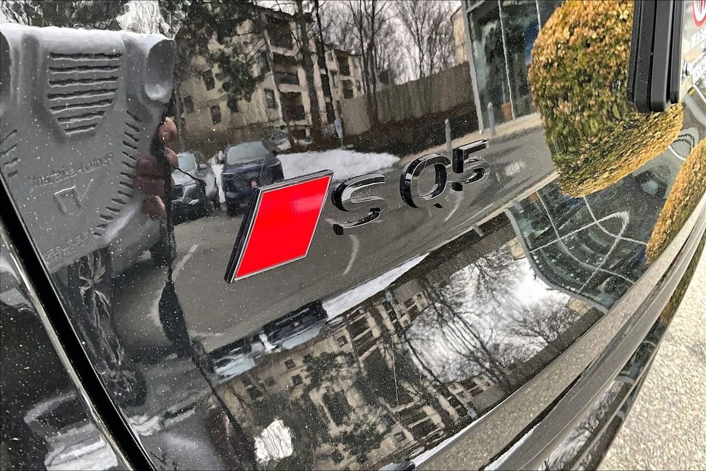 New 2025 Audi SQ5 Premium Plus image 9