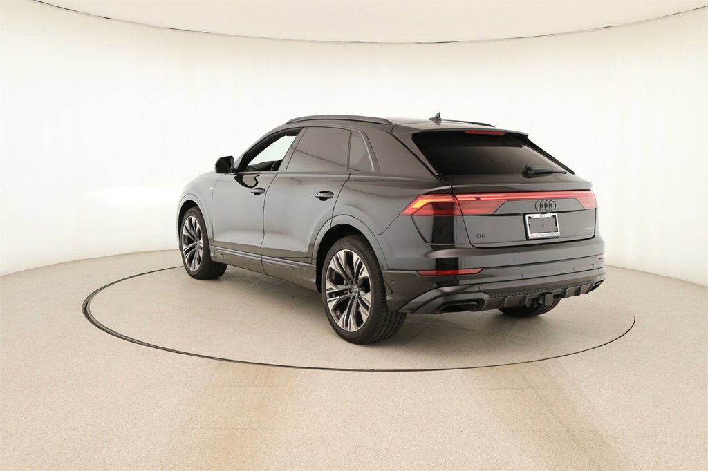 Used 2025 Audi Q8 Prestige w/ Prestige Package image 4