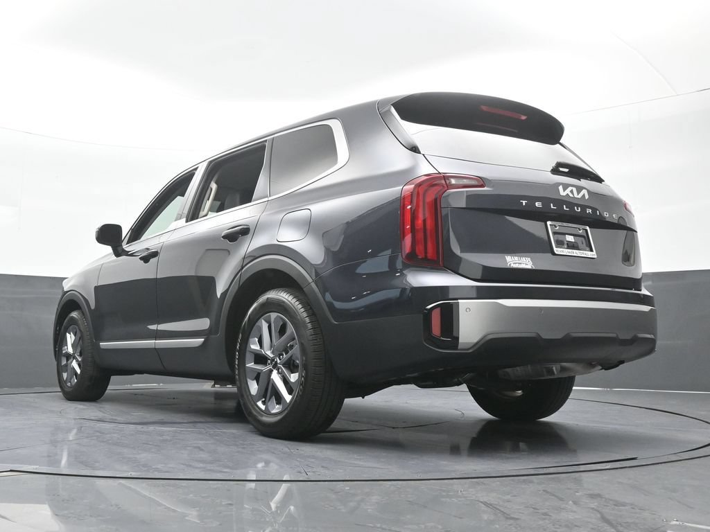Used 2025 Kia Telluride LX FWD image 57