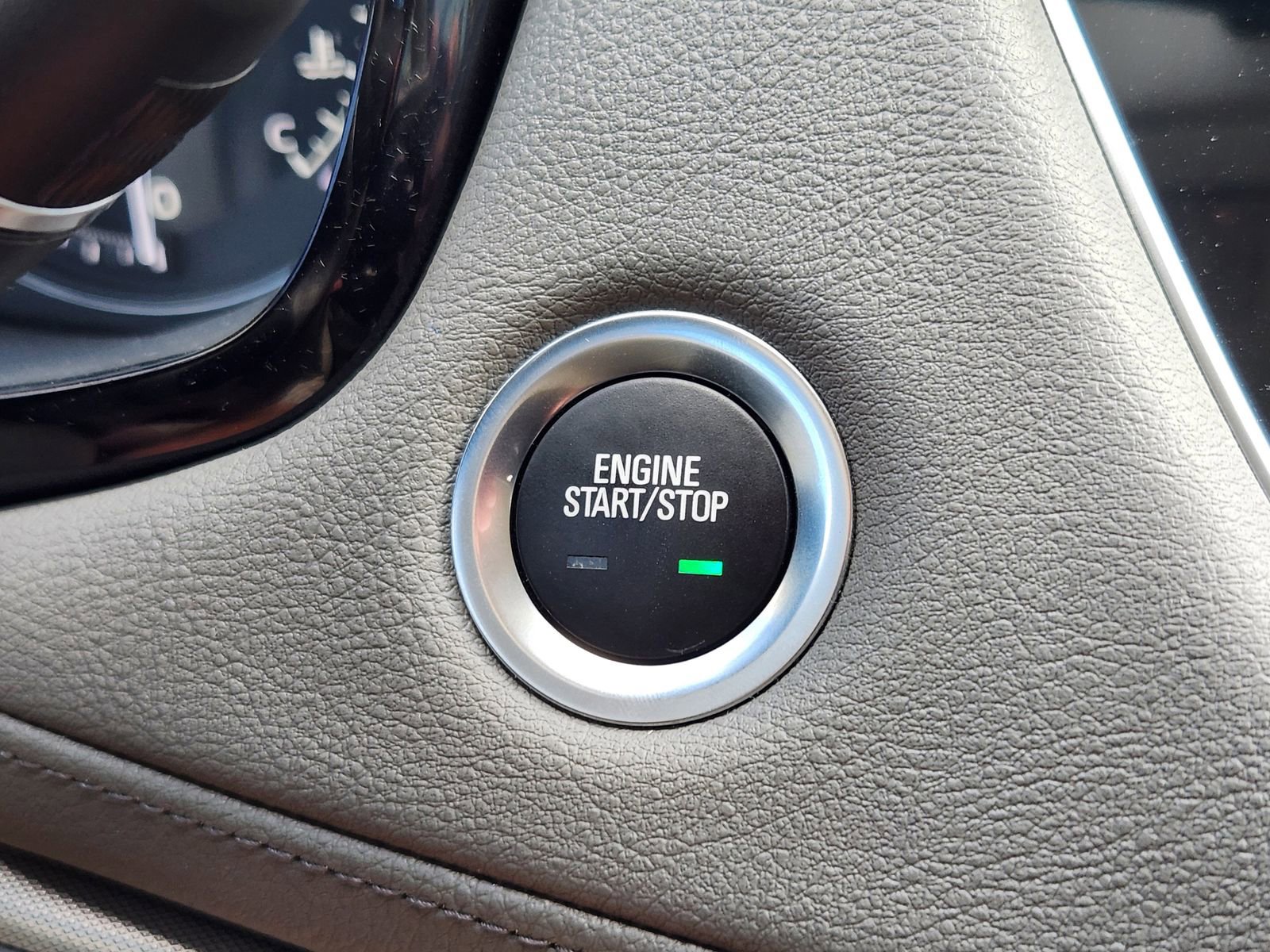 Used 2023 Cadillac XT5 Premium Luxury w/ Technology Package image 23