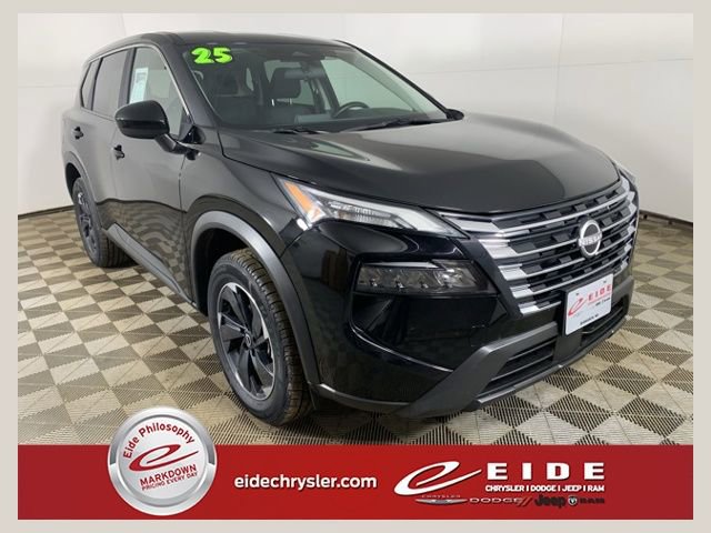 Used 2025 Nissan Rogue SV AWD/4WD image 1