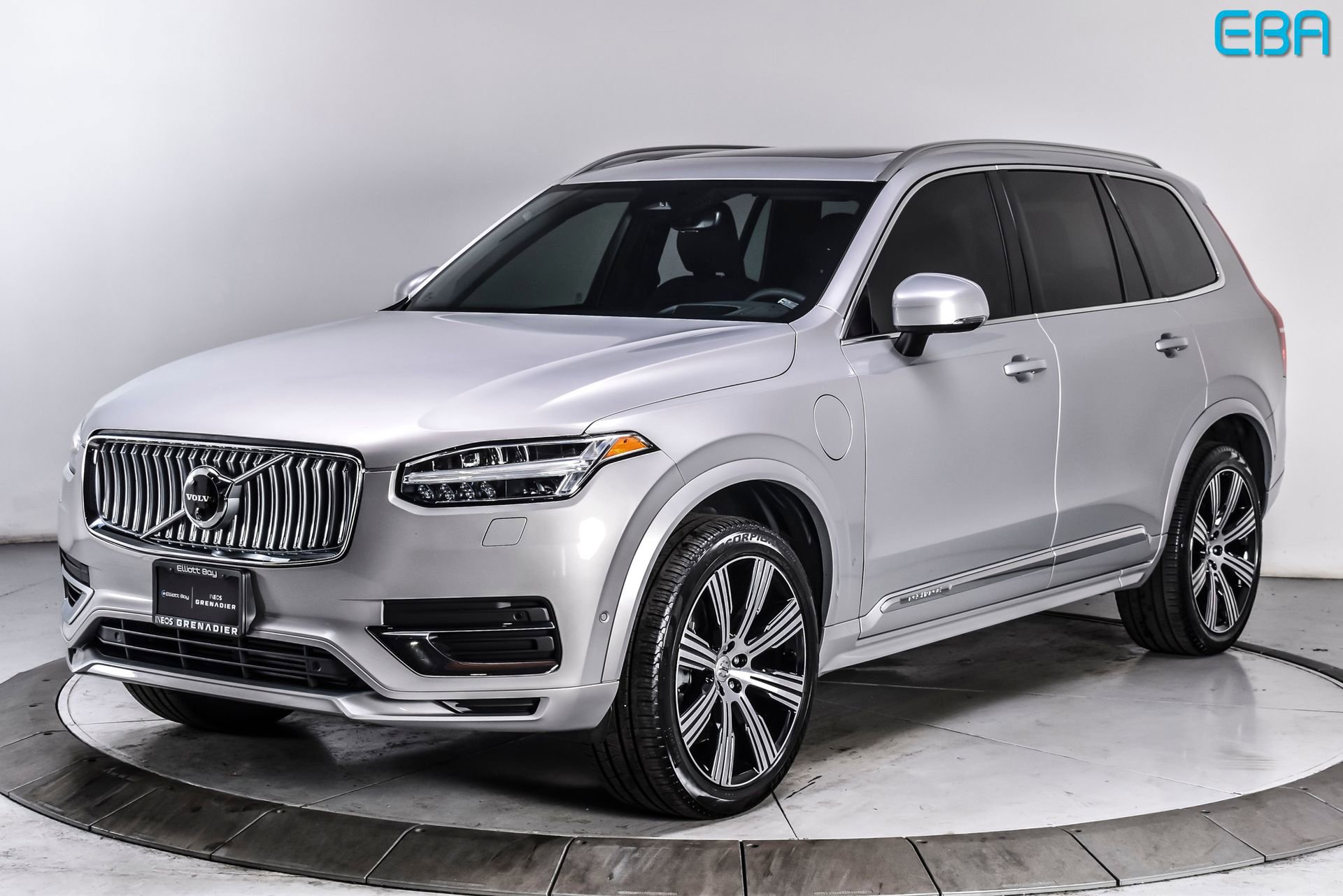 Used 2024 Volvo XC90 T8 Ultimate w/ Protection Package AWD/4WD image 2