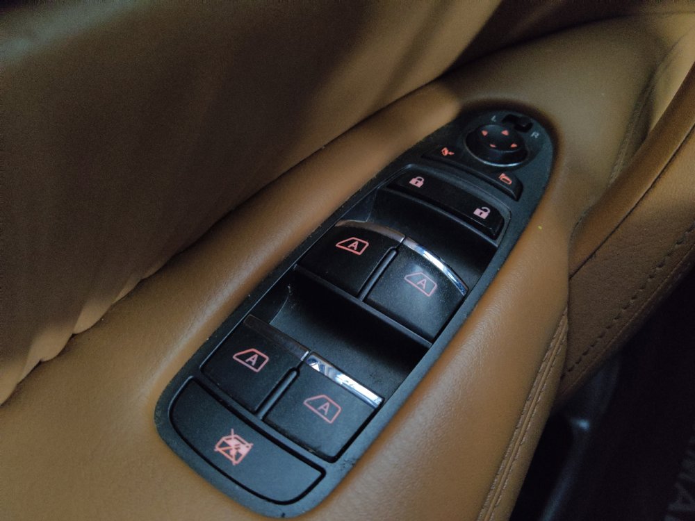 Used 2018 Nissan Armada Platinum w/ Interior Lighting Package RWD image 27