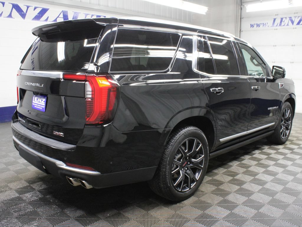 Used 2025 GMC Yukon Denali w/ Denali Reserve Package AWD/4WD image 6