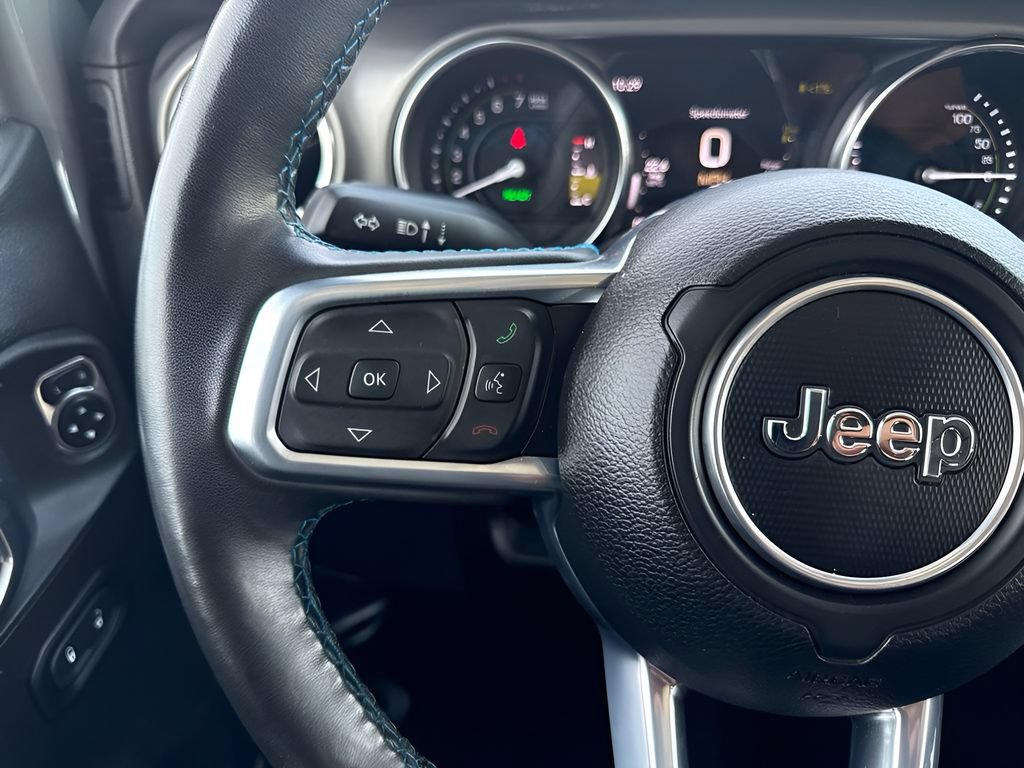 Used 2023 Jeep Wrangler Unlimited Rubicon 4xe w/ Cold Weather Group AWD/4WD image 13