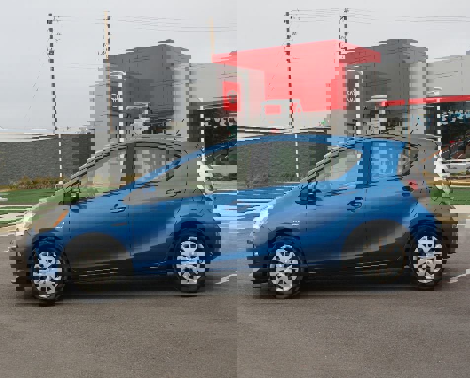 Used 2012 Toyota Prius C One image 7