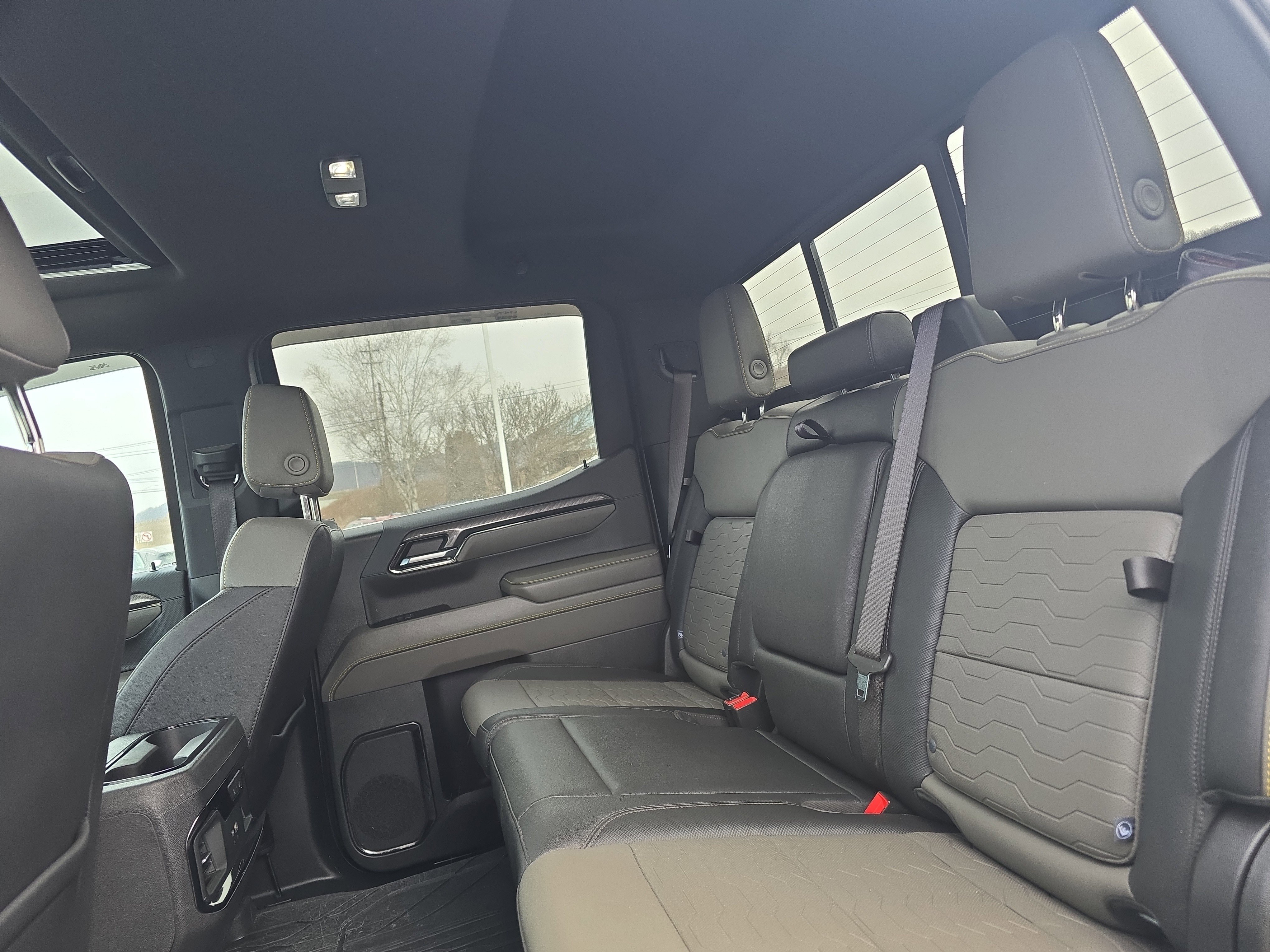 Used 2023 Chevrolet Silverado 1500 ZR2 w/ Technology Package image 16