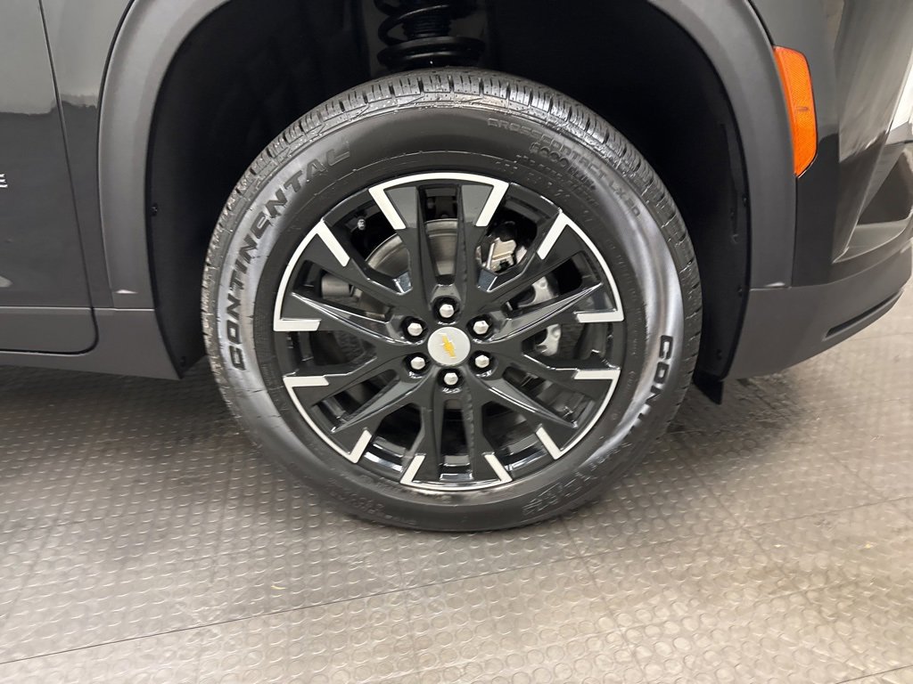 New 2026 Chevrolet Traverse LT w/ Sun and Wheel Package image 8