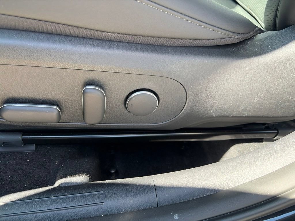Used 2026 Hyundai Kona Limited AWD/4WD image 11