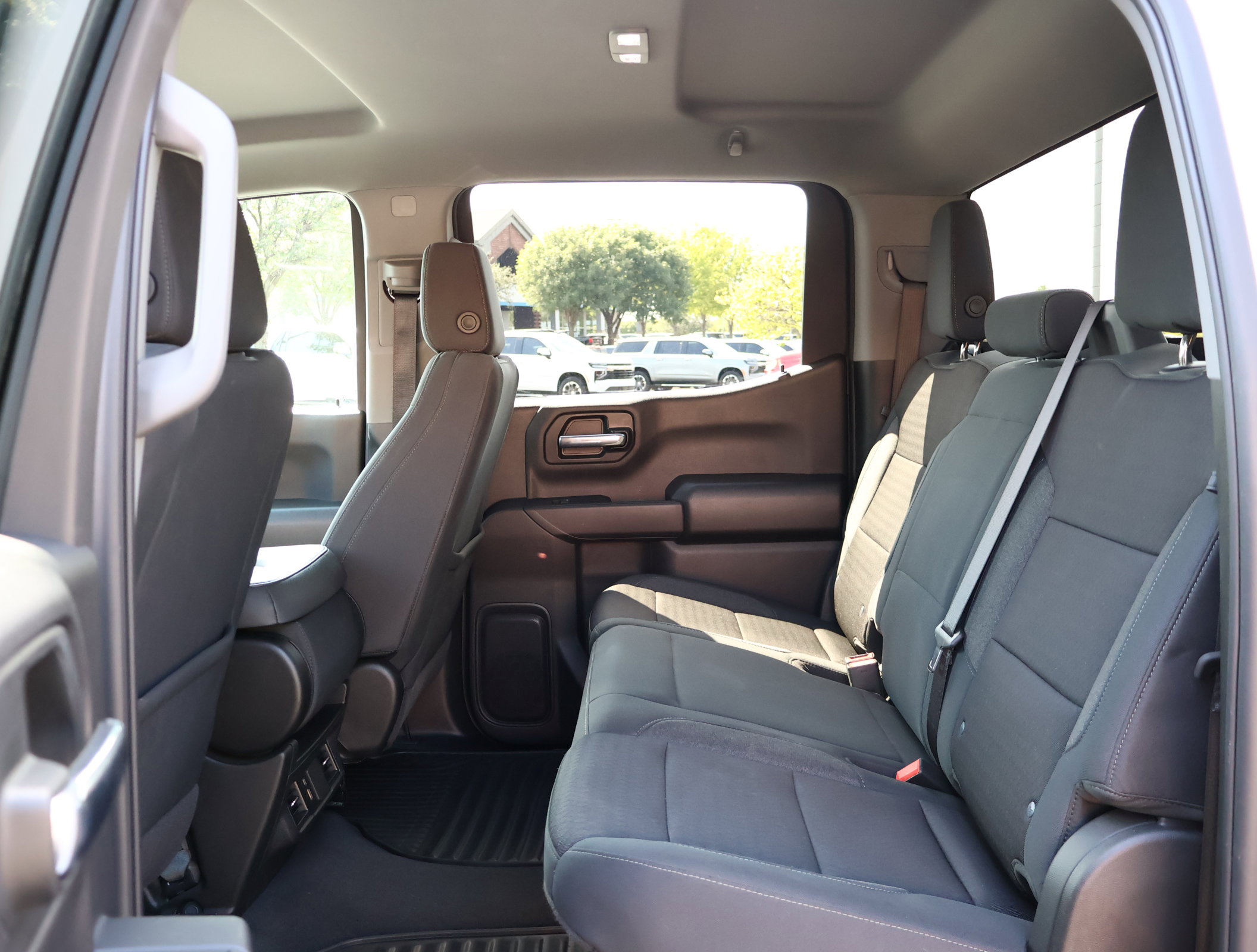 Certified 2024 Chevrolet Silverado 1500 Custom Trail Boss w/ Dark Appearance Package image 20