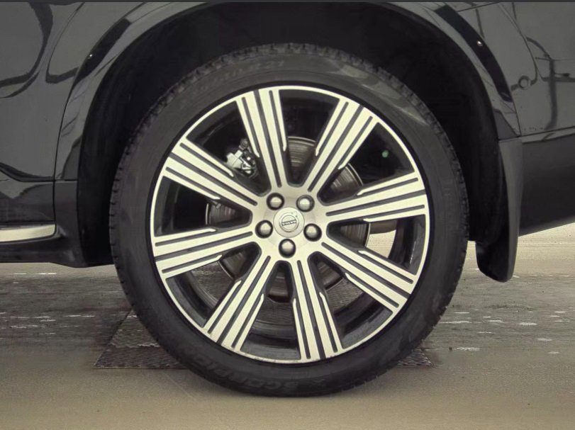 Used 2024 Volvo XC90 T8 Plus w/ Protection Package Premier image 7