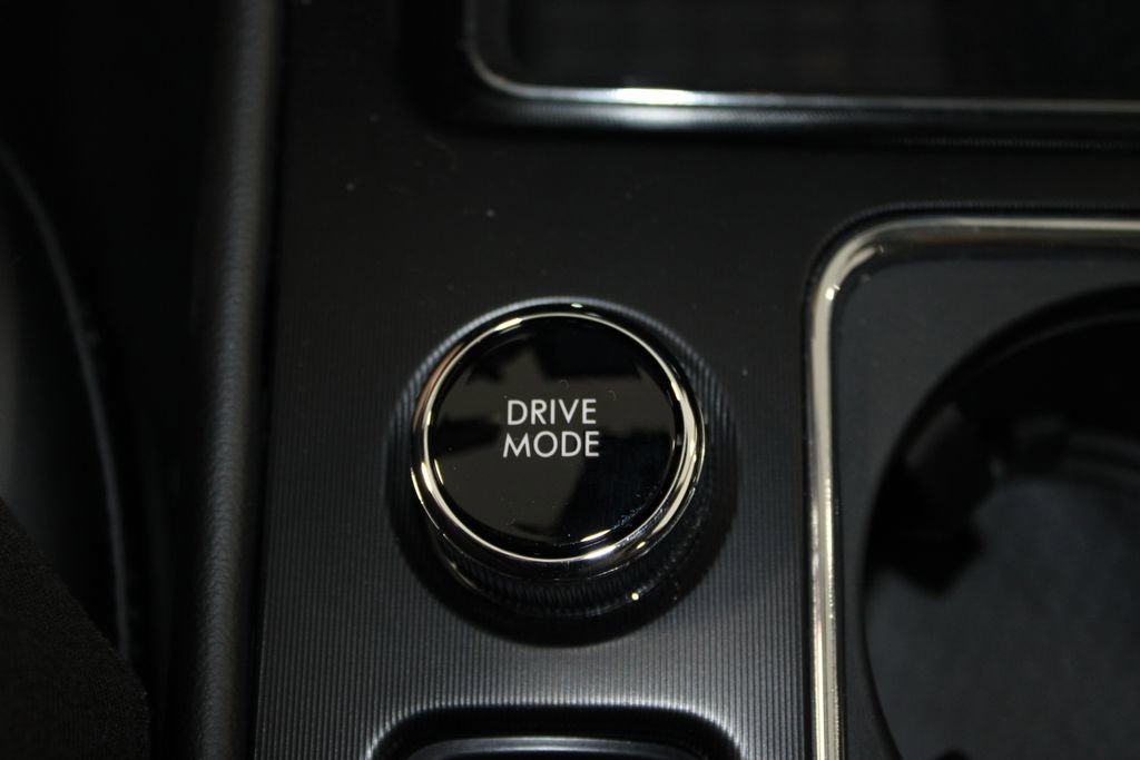 New 2025 Lincoln Corsair FWD w/ Equipment Group 101A image 46