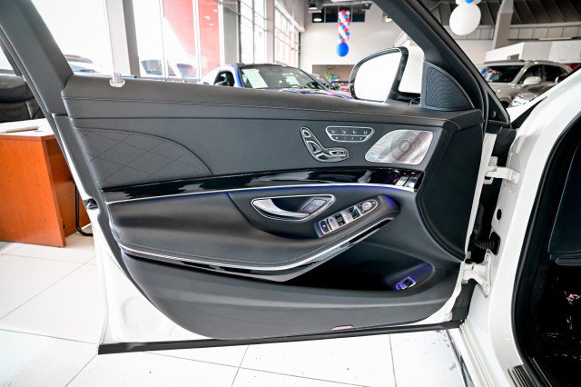 Used 2019 Mercedes-Benz S 63 AMG S 4MATIC Sedan image 23