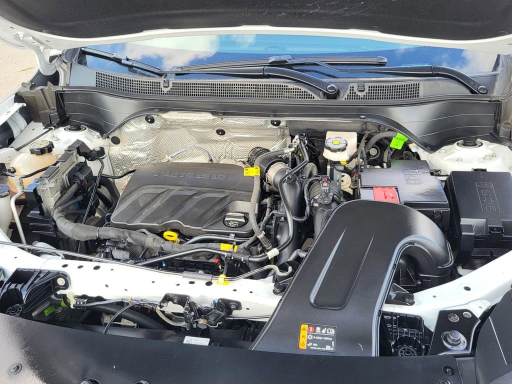 Used 2025 Chevrolet Trax RS image 33