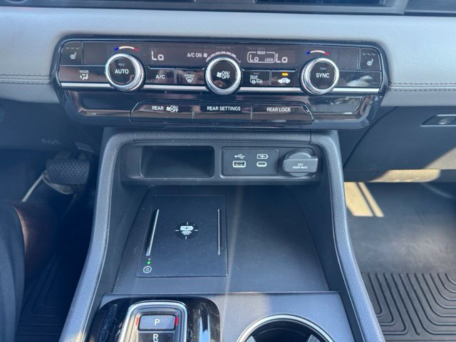 Used 2025 Honda Pilot Touring image 32
