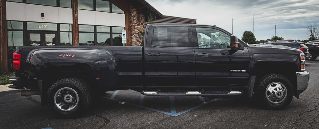 Used 2018 Chevrolet Silverado 3500 LT w/ LT Convenience Package AWD/4WD image 33